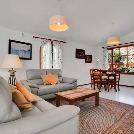 With Sea View And Pool Villa Parque Holandes
