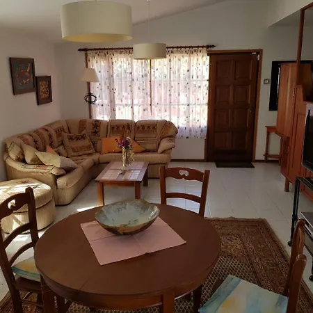 Villa With Sea View And Pool Parque Holandes