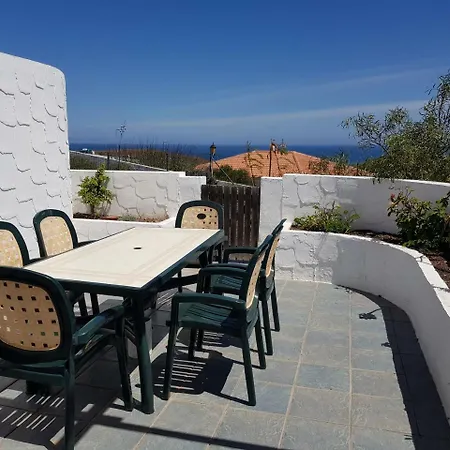 With Sea View And Pool *